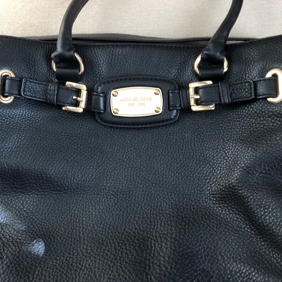 Michael Kors Large Tote Purse - Picture 2 of 8